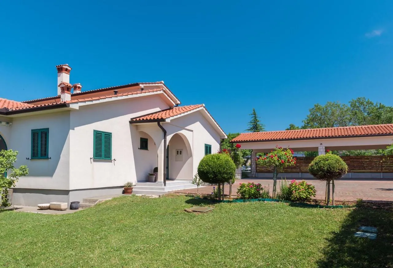 Holiday House Olive Grove With Pool And Garden Labin  Hırvatistan